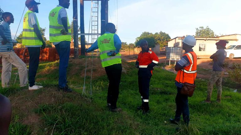 TIRAGE D’UNE LIGNE ELECTRIQUE MOYENNE TENSION